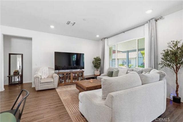 21185 Telegraph, Riverside, CA 92507