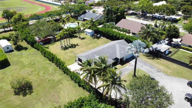28242 SW 163rd Court, Homestead, FL 33033