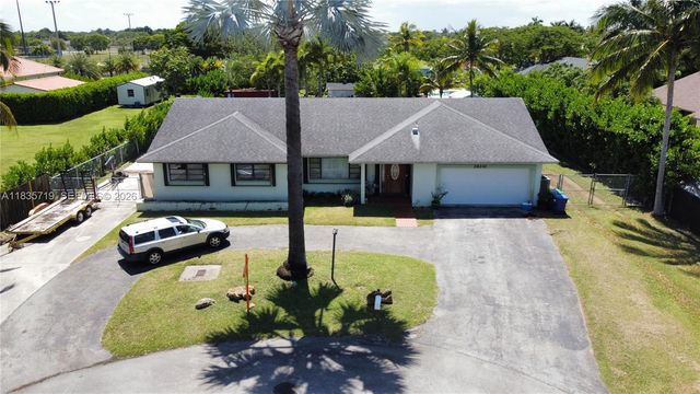 28242 SW 163rd Court, Homestead, FL 33033