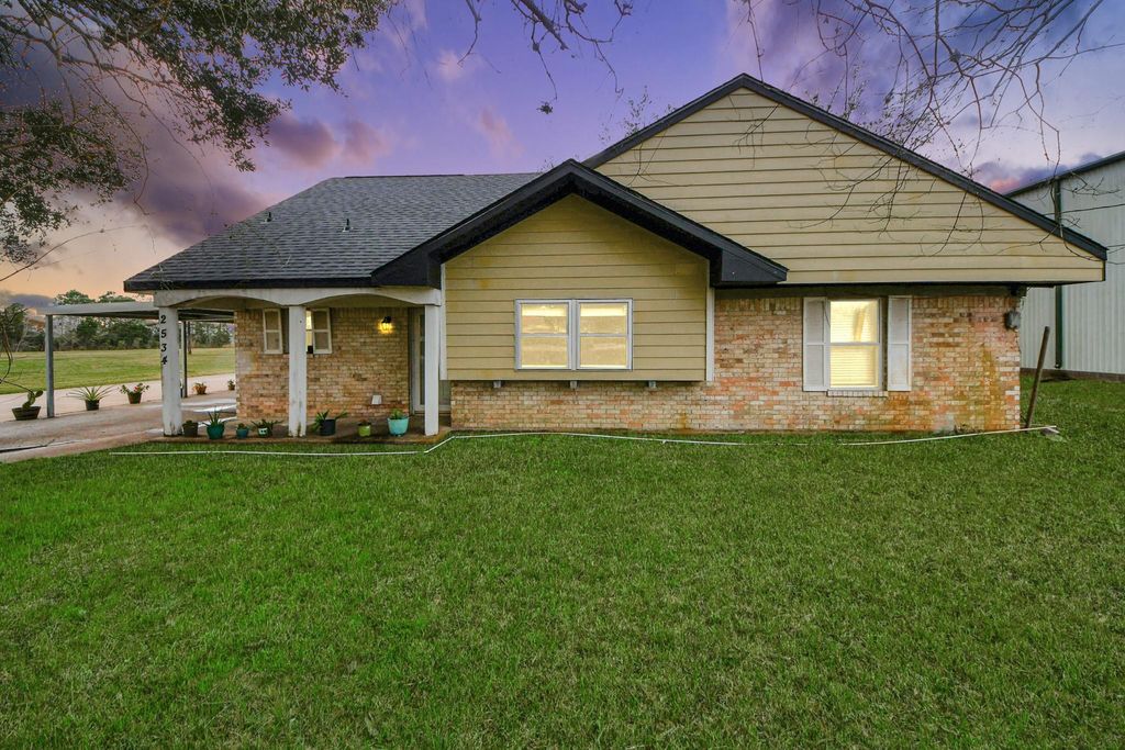 2534 Garden Road CR109, Pearland, TX 77581