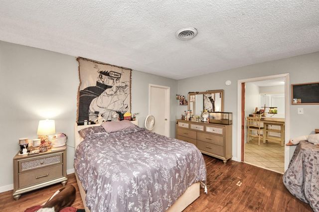 7450 Lakewood Drive, Houston, TX 77016