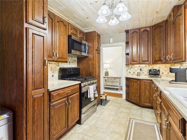 2 Abbott Road, Bradford City, PA 16701