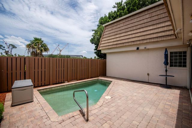 4338 Hazel Avenue A, Palm Beach Gardens, FL 33410