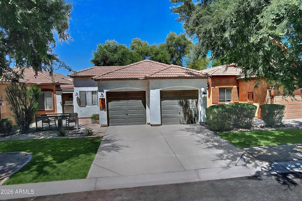 948 S BANNING Street, Gilbert, AZ 85296 — photo 3