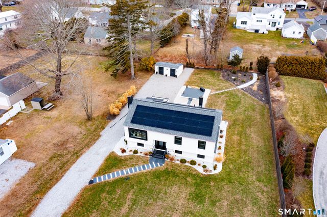 17 College Street, Old Saybrook, CT 06475