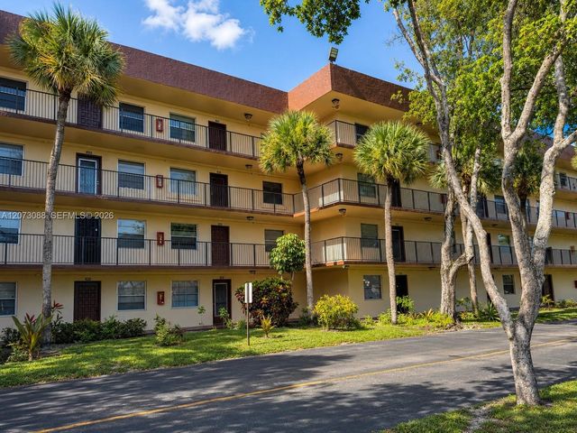 3141 NW 47th Terrace 324, Lauderdale Lakes, FL 33319