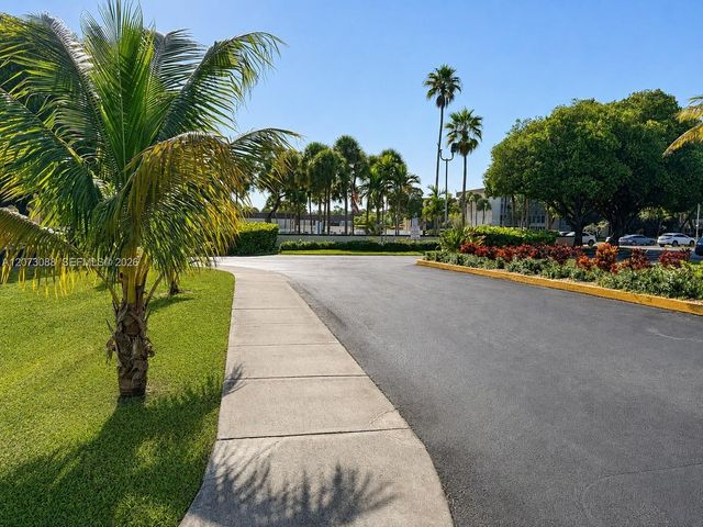 3141 NW 47th Terrace 324, Lauderdale Lakes, FL 33319