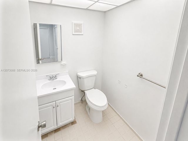 3141 NW 47th Terrace 324, Lauderdale Lakes, FL 33319