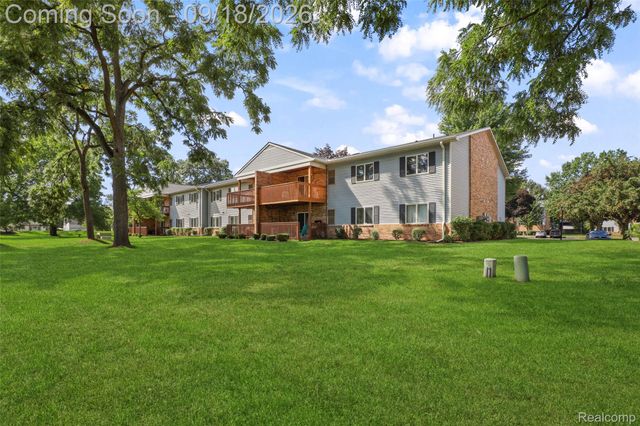 1226 Shoemaker Drive 35, Westland, MI 48185