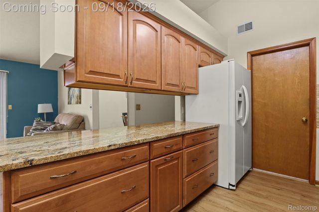 1226 Shoemaker Drive 35, Westland, MI 48185