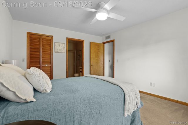 1226 Shoemaker Drive 35, Westland, MI 48185