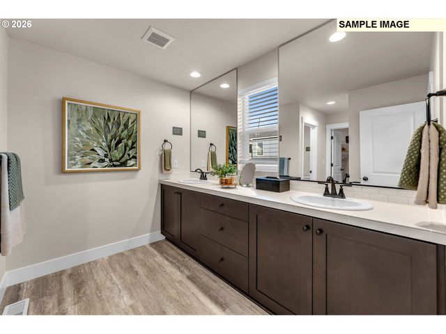 18202 Ne 14th St, Vancouver, WA 98684