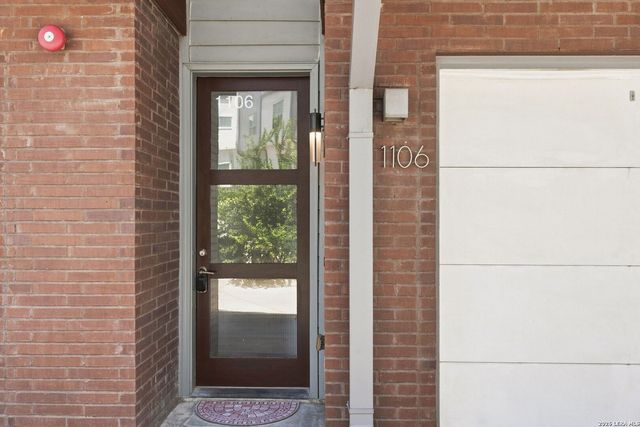 1106 E QUINCY ST, San Antonio, TX 78212