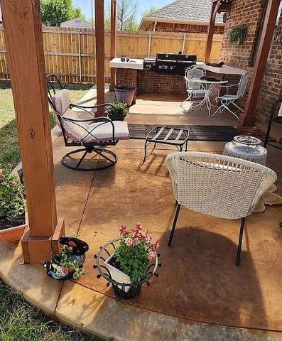 12316 SW 12th Street, Yukon, OK 73099