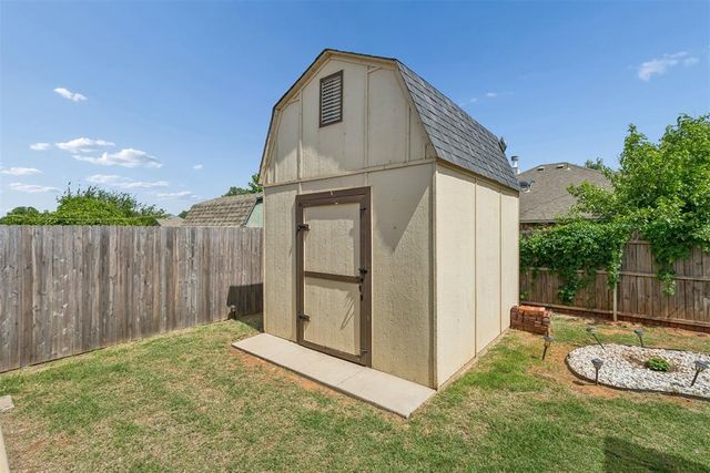 12316 SW 12th Street, Yukon, OK 73099
