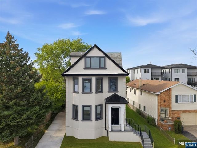 703 3rd Street, Secaucus, NJ 07094