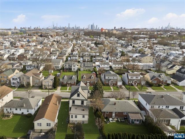 703 3rd Street, Secaucus, NJ 07094