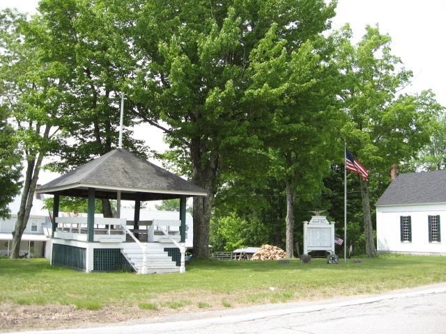67 Old Pound Road, Effingham, NH 03882