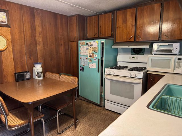 67 Old Pound Road, Effingham, NH 03882