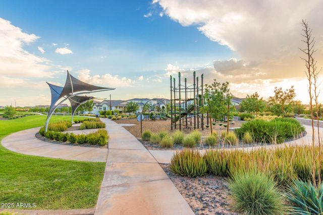 10529 E DURANT Drive, Mesa, AZ 85212