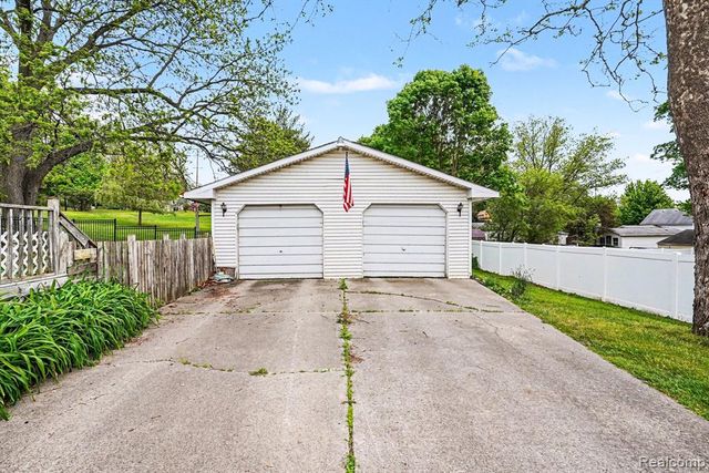 324 George Street, Flushing, MI 48433
