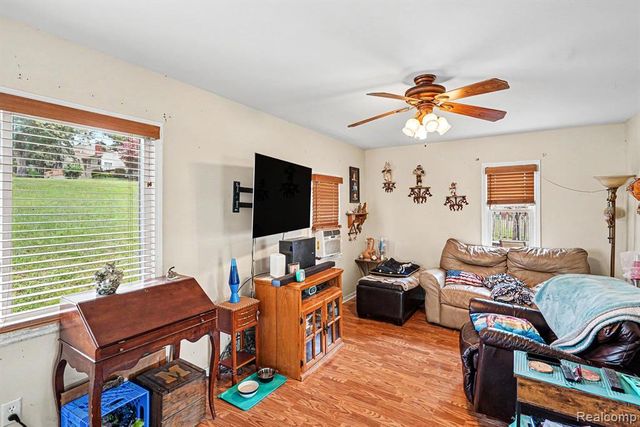 324 George Street, Flushing, MI 48433