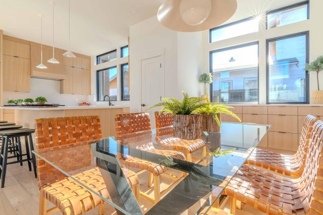 3325 NW Leavitt Lane, Bend, OR 97703