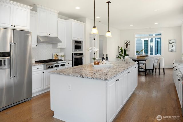 15903 98th Avenue NE, Bothell, WA 98011