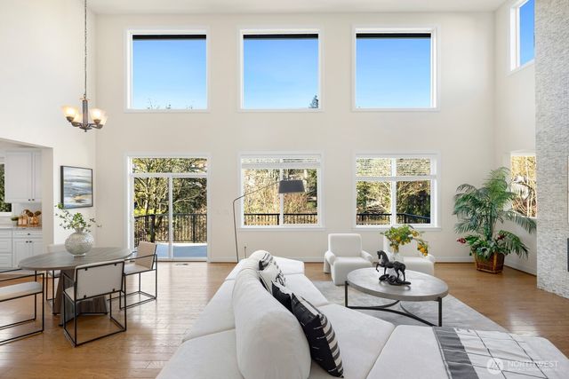 15903 98th Avenue NE, Bothell, WA 98011