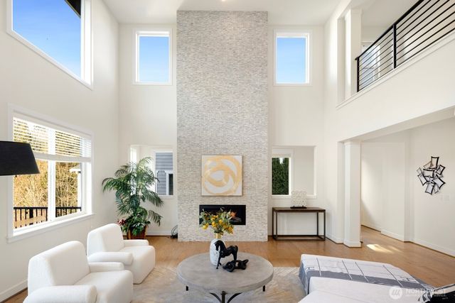 15903 98th Avenue NE, Bothell, WA 98011