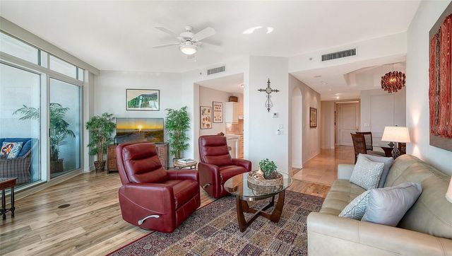 340 S PALM AVENUE 44, Sarasota, FL 34236