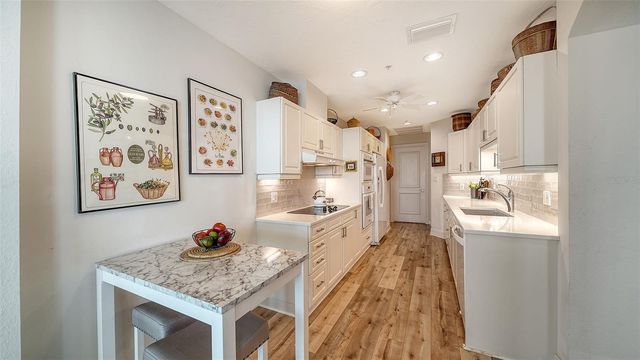 340 S PALM AVENUE 44, Sarasota, FL 34236