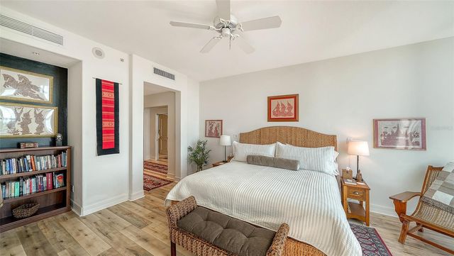 340 S PALM AVENUE 44, Sarasota, FL 34236