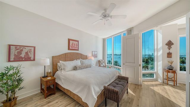340 S PALM AVENUE 44, Sarasota, FL 34236