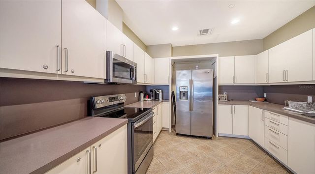 340 S PALM AVENUE 44, Sarasota, FL 34236