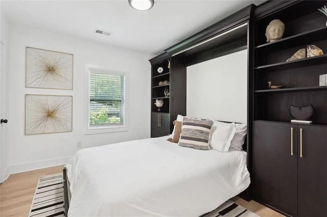 725 Alta Place NW, Atlanta, GA 30318
