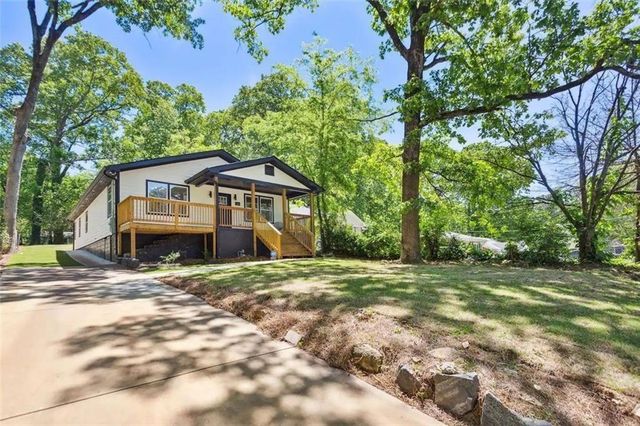 725 Alta Place NW, Atlanta, GA 30318