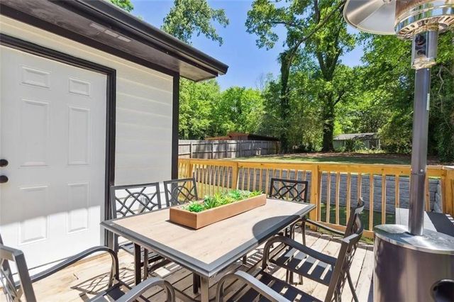 725 Alta Place NW, Atlanta, GA 30318