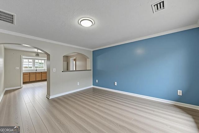 3759 Old Plainview Road, Flowery Branch, GA 30542