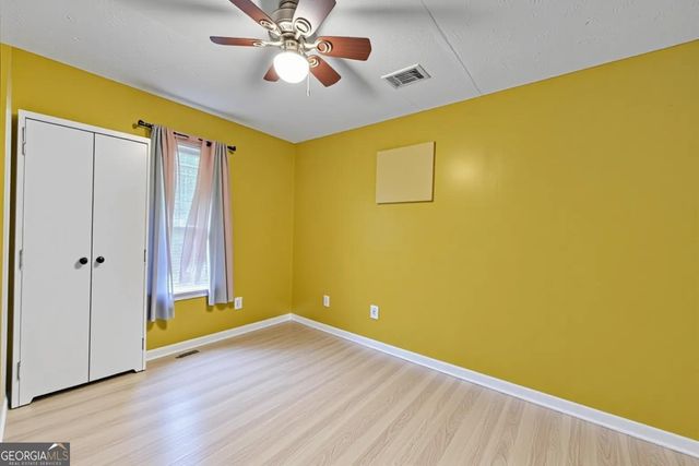 3759 Old Plainview Road, Flowery Branch, GA 30542