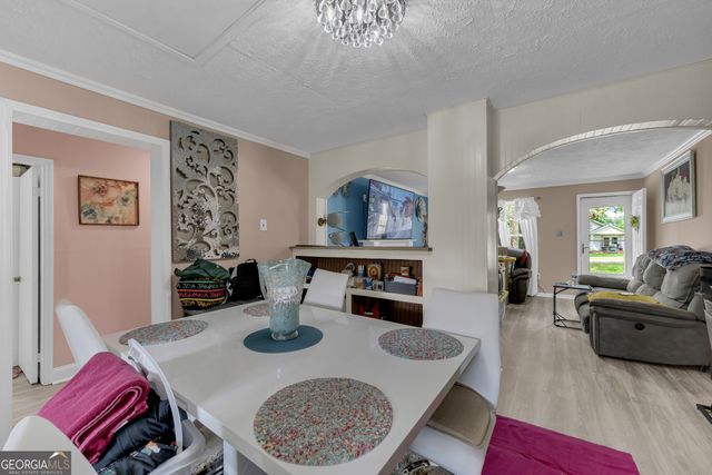 3759 Old Plainview Road, Flowery Branch, GA 30542