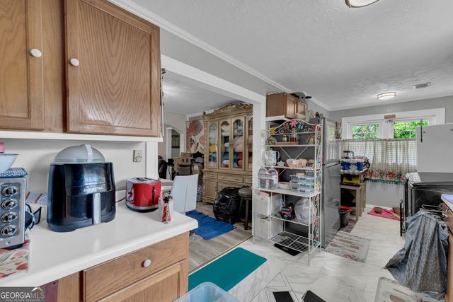 3759 Old Plainview Road, Flowery Branch, GA 30542