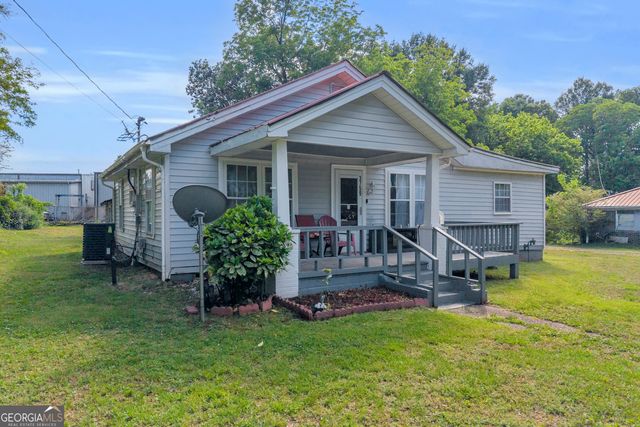 3759 Old Plainview Road, Flowery Branch, GA 30542