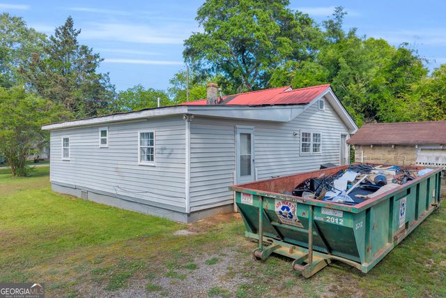 3759 Old Plainview Road, Flowery Branch, GA 30542