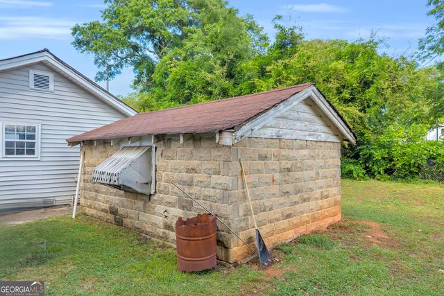 3759 Old Plainview Road, Flowery Branch, GA 30542