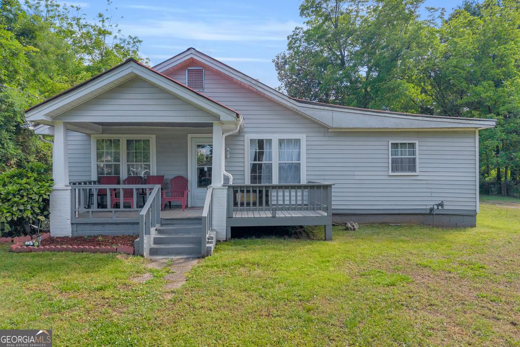 3759 Old Plainview Road, Flowery Branch, GA 30542