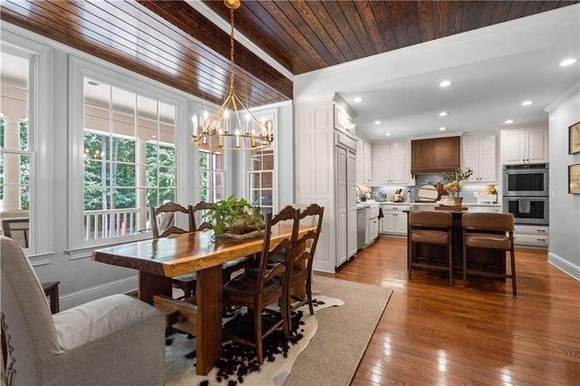 180 Ashborough Park, Fayetteville, GA 30215