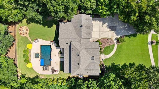 180 Ashborough Park, Fayetteville, GA 30215