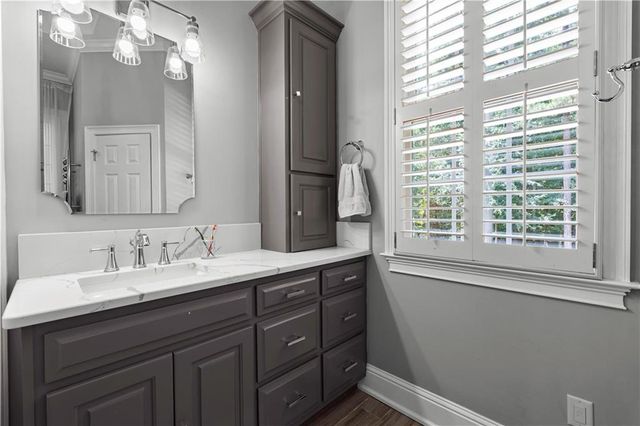 180 Ashborough Park, Fayetteville, GA 30215