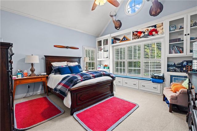 180 Ashborough Park, Fayetteville, GA 30215